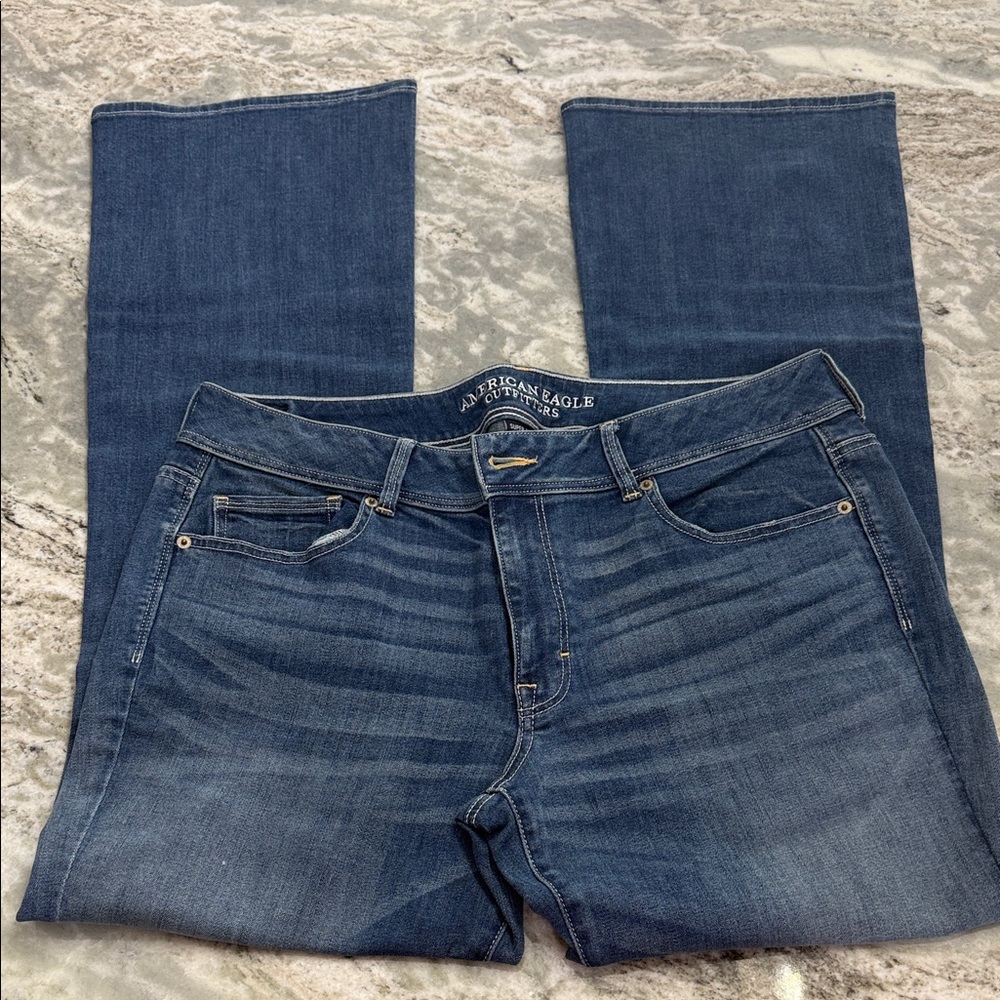 American Eagle Outfitters Women’s Boot Cut Jeans - Dark Blue Wash - Picture 5 of 8